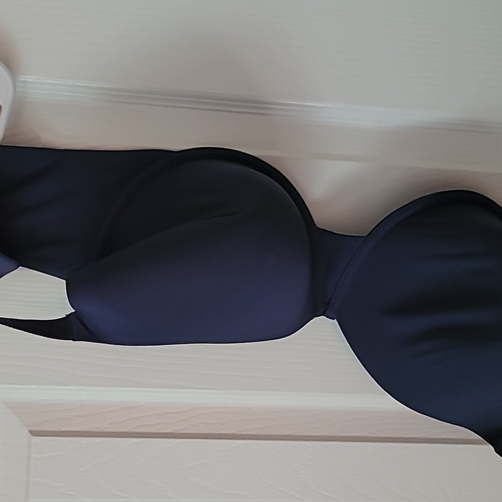 Bra - Picture 2 of 3